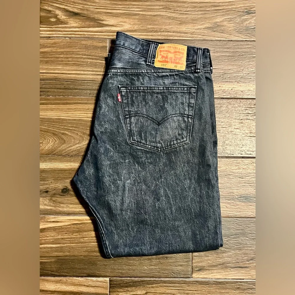 Levi’s 501 Original Fit Straight‎ Leg Button Fly Stonewash Size 40 x 32 - Picture 5 of 5